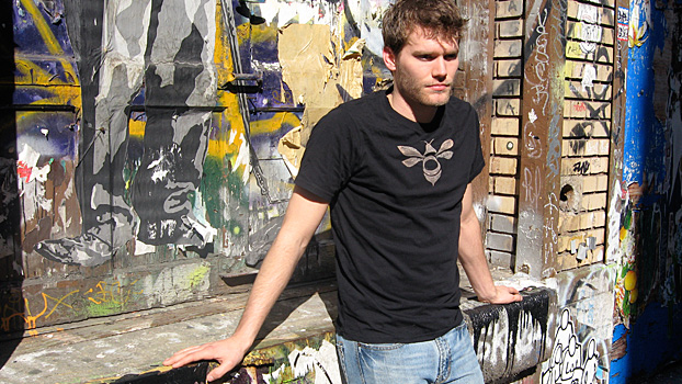 Black shirt with BEEDOCS logo on a guy in New York City.